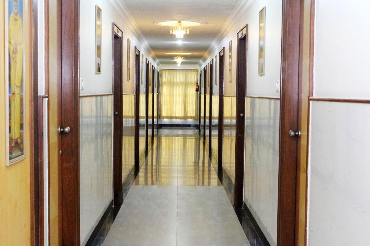 העיר בנגלור Oyo Hotel Ganga Sagar Near Sri Someshwara Swami Temple מראה חיצוני תמונה